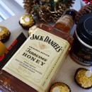 Подарунковий набір чоловікові з віскі та солодощами Honey Box-3