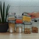 Набір контейнерів для сипучих продуктів з герметичними кришками 3 в 1-2